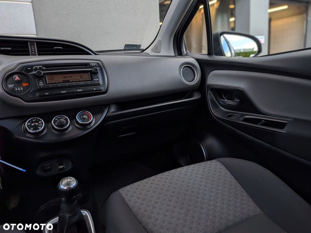 Toyota Yaris 1.0 Premium EU6 - 9