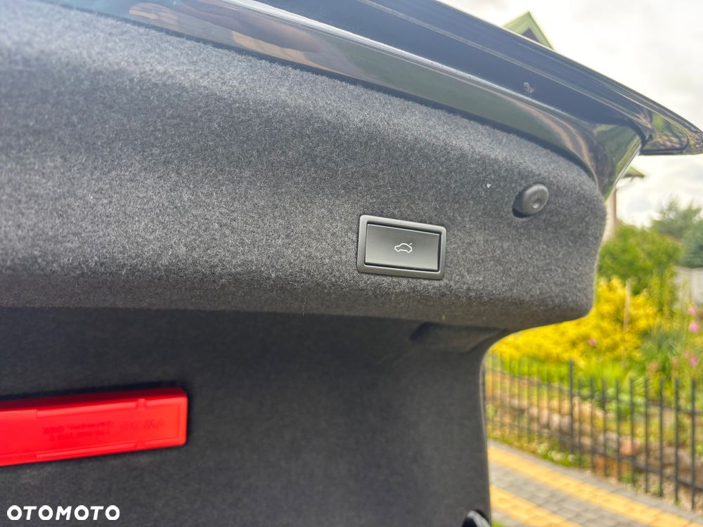 Volkswagen Passat 1.5 TSI EVO Elegance DSG - 17