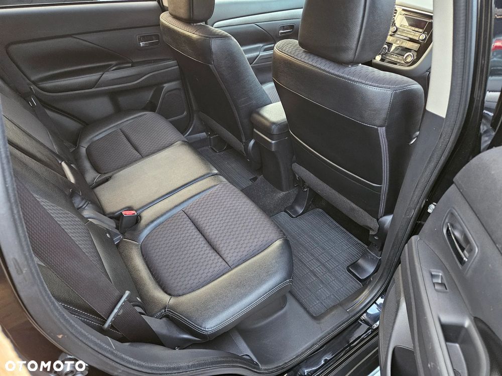 Mitsubishi Outlander 2.0 Intense + 4WD CVT - 6