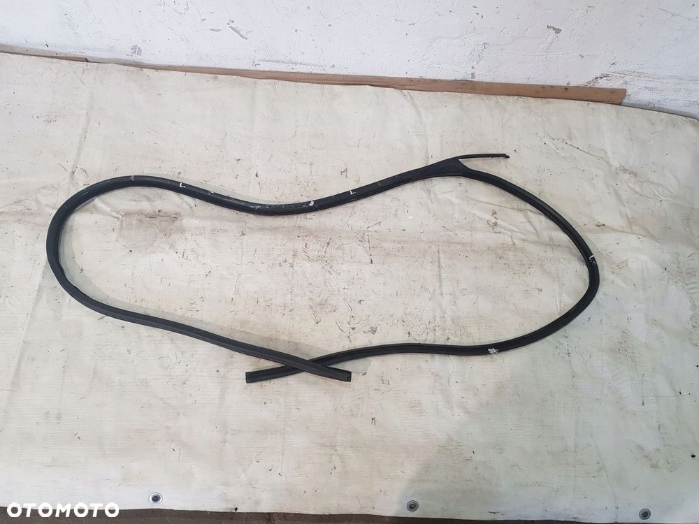 USZCZELKA BOKU DRZWI LEWY PRZÓD BMW E36 SEDAN ORYG - 1