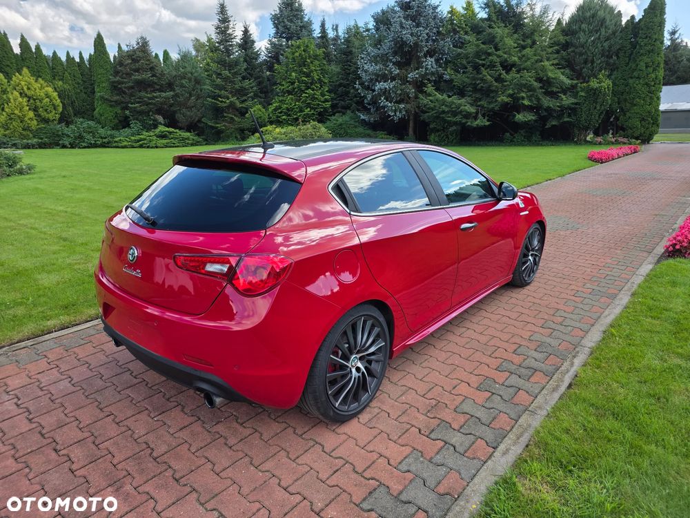 Alfa Romeo Giulietta 1.8 TBi 16V TCT Quadrifoglio Verde - 4