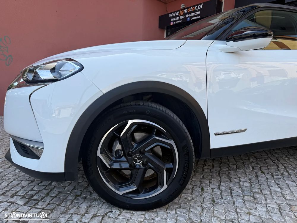 DS DS3 Crossback E-Tense Roofs of Paris - 2