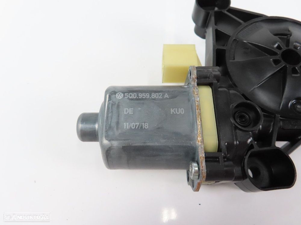 Motor elevador Esquerdo/Frente Usado / Original VW TOURAN (5T1)/VW TIGUAN (AD1)/... - 3