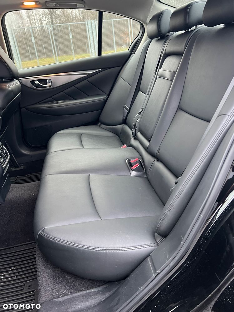 Infiniti Q50 - 16