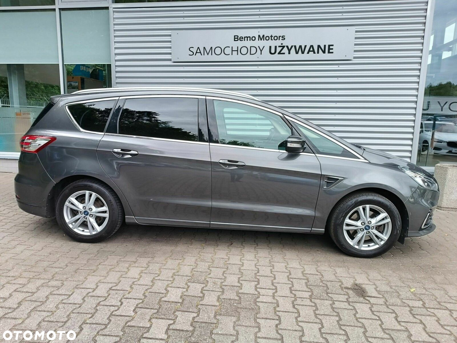 Ford S-Max - 8