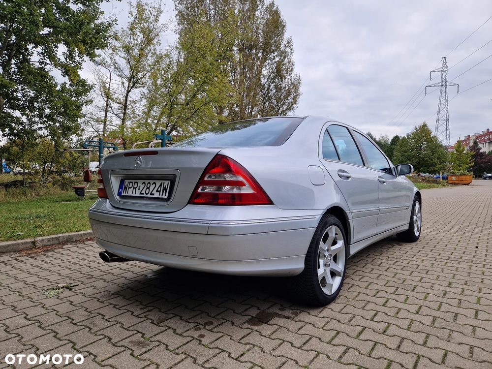 Mercedes-Benz Klasa C 200 Kompressor Sport Edition - 6