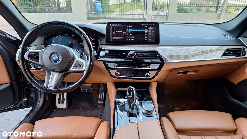 BMW Seria 5 520e M Sport sport - 25