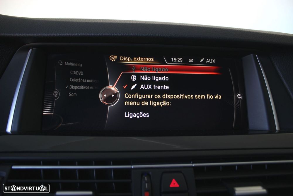 BMW 535 d xDrive Pack M Auto - 32