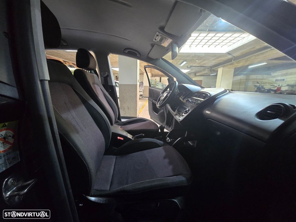 SEAT Altea 1.6 TDi Good Stuff DPF Start-Stop - 9