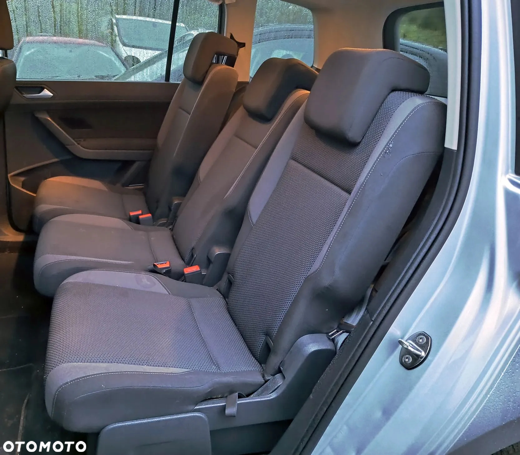 Volkswagen Touran 1.6 TDI SCR (BlueMotion Technology) DSG Trendline - 9