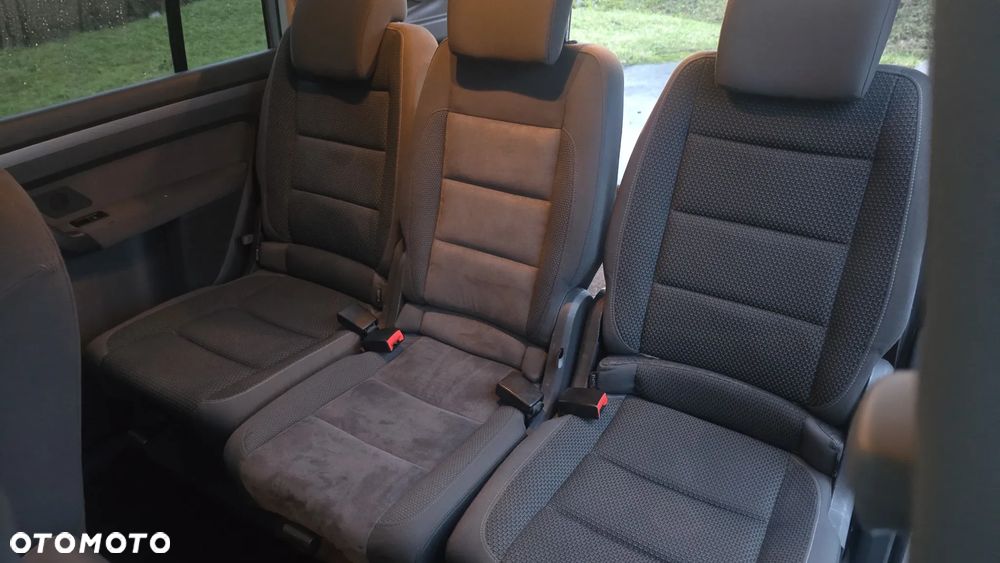 Volkswagen Touran 1.6 TDI DPF Comfortline - 26