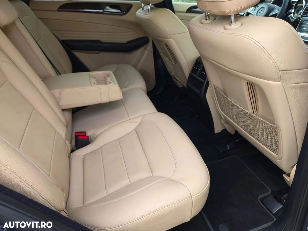 Mercedes-Benz GLE 350 d 4Matic 9G-TRONIC AMG Line - 23