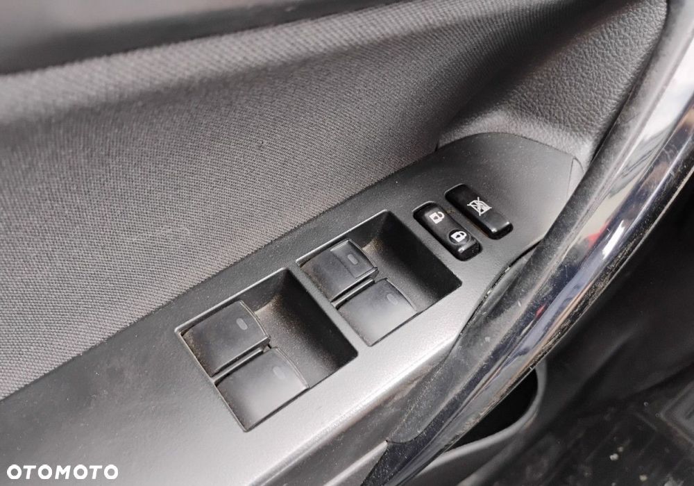 Toyota Auris - 11