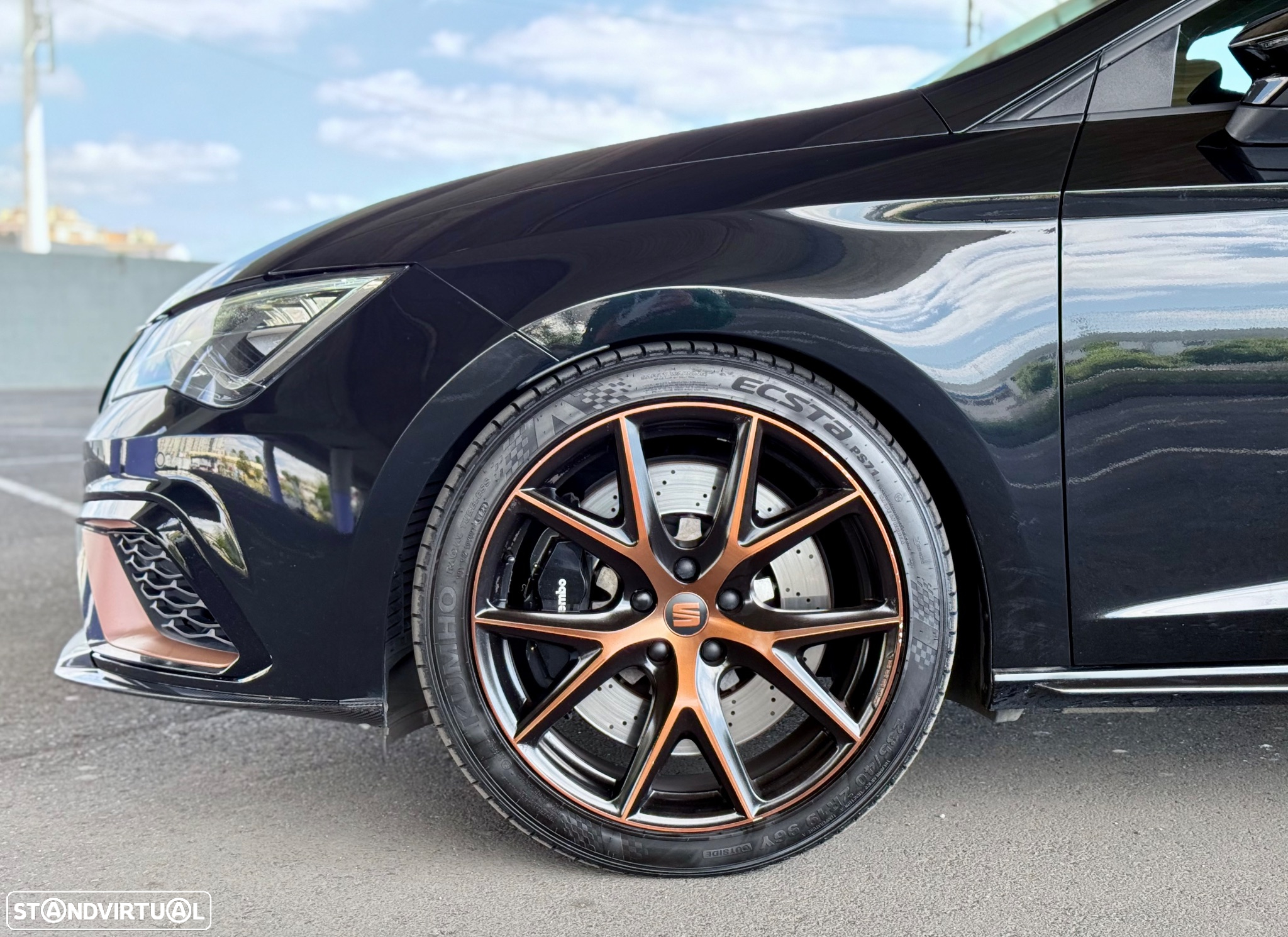 SEAT Leon ST 2.0 TSI 4Drive OPF DSG Cupra R - 4