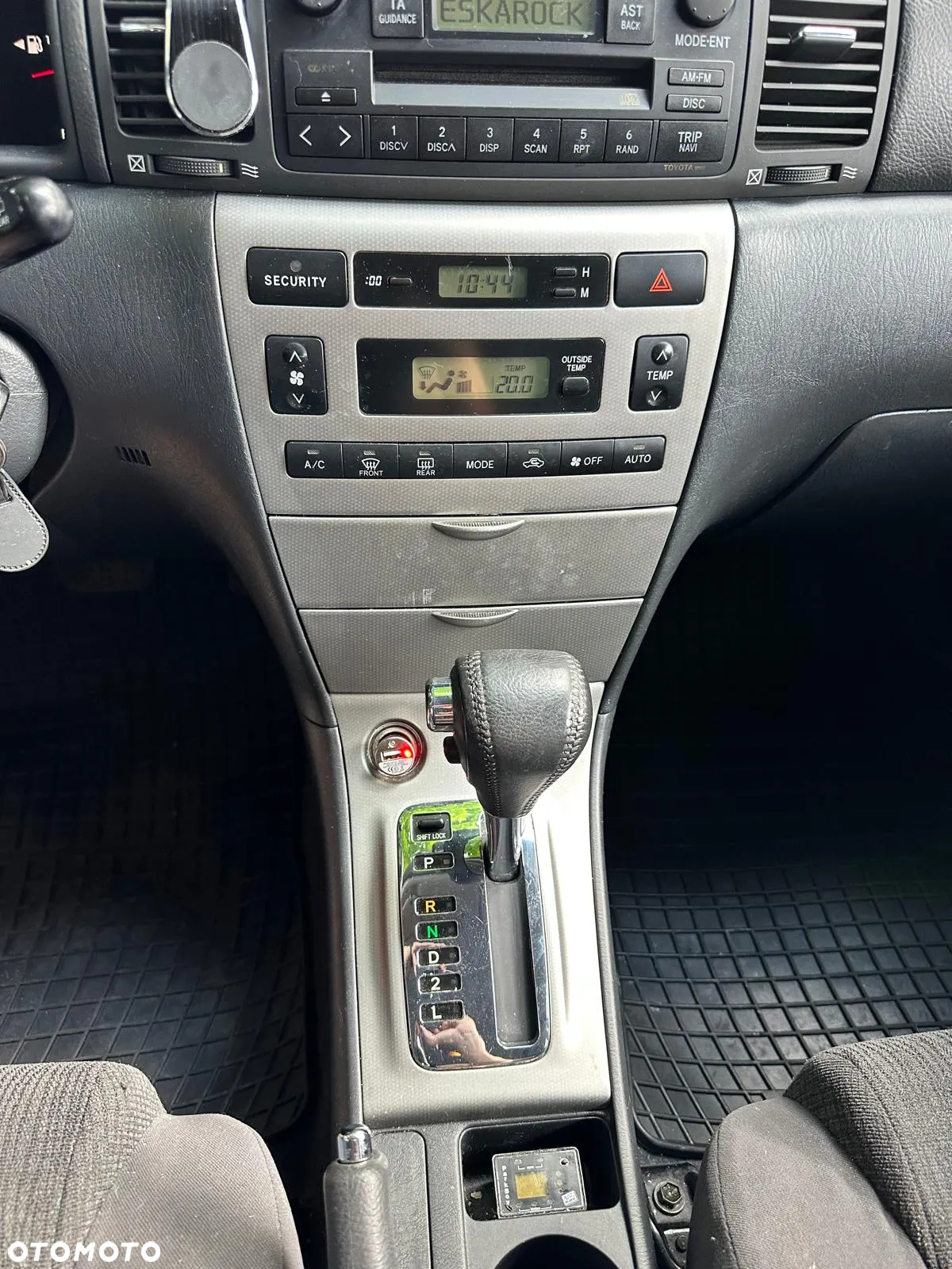 Toyota Corolla 1.6 VVT-i Sol - 9