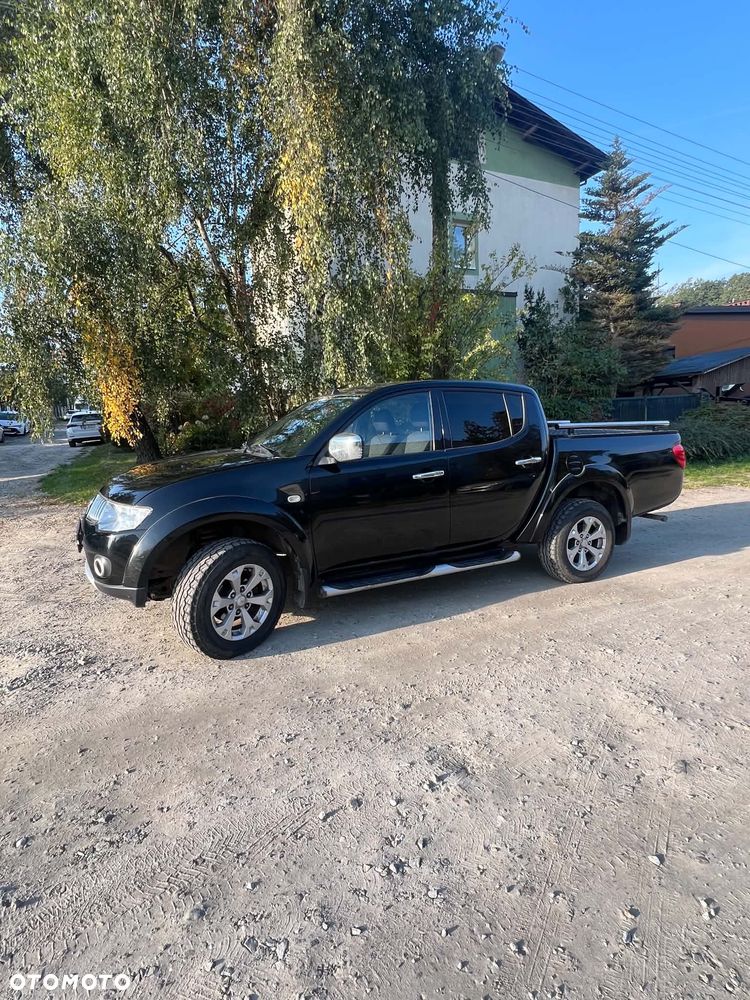 Mitsubishi L200 2011 photo 3