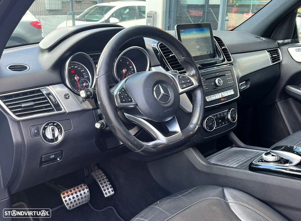 Mercedes-Benz GLE 350 d 4Matic 9G-TRONIC AMG Line - 12