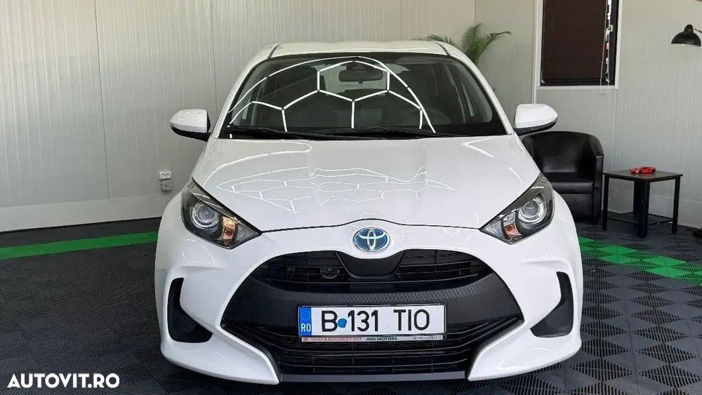 Toyota Yaris 1.5 VVT-i HSD Active - 14