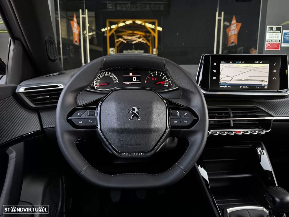 Peugeot 2008 1.2 PureTech Active Pack - 23