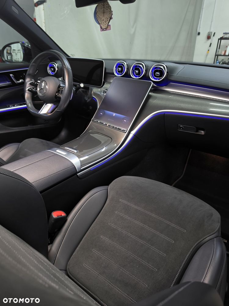 Mercedes-Benz Klasa C 300 mHEV 4-Matic AMG - 15