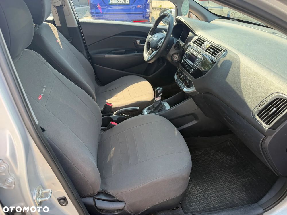 Kia Rio 1.1 CRDI Attract - 13