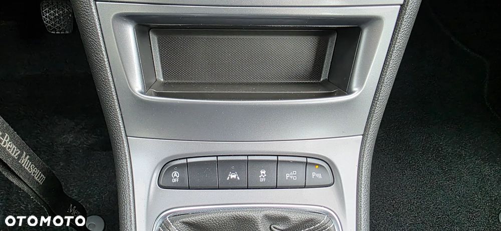 Opel Astra 1.6 D (CDTI DPF ecoFLEX) Start/Stop Edition - 20