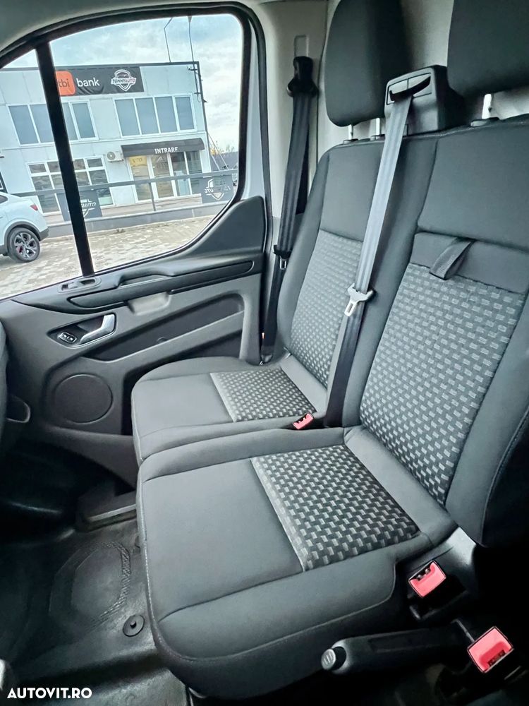 Ford Transit Custom - 11