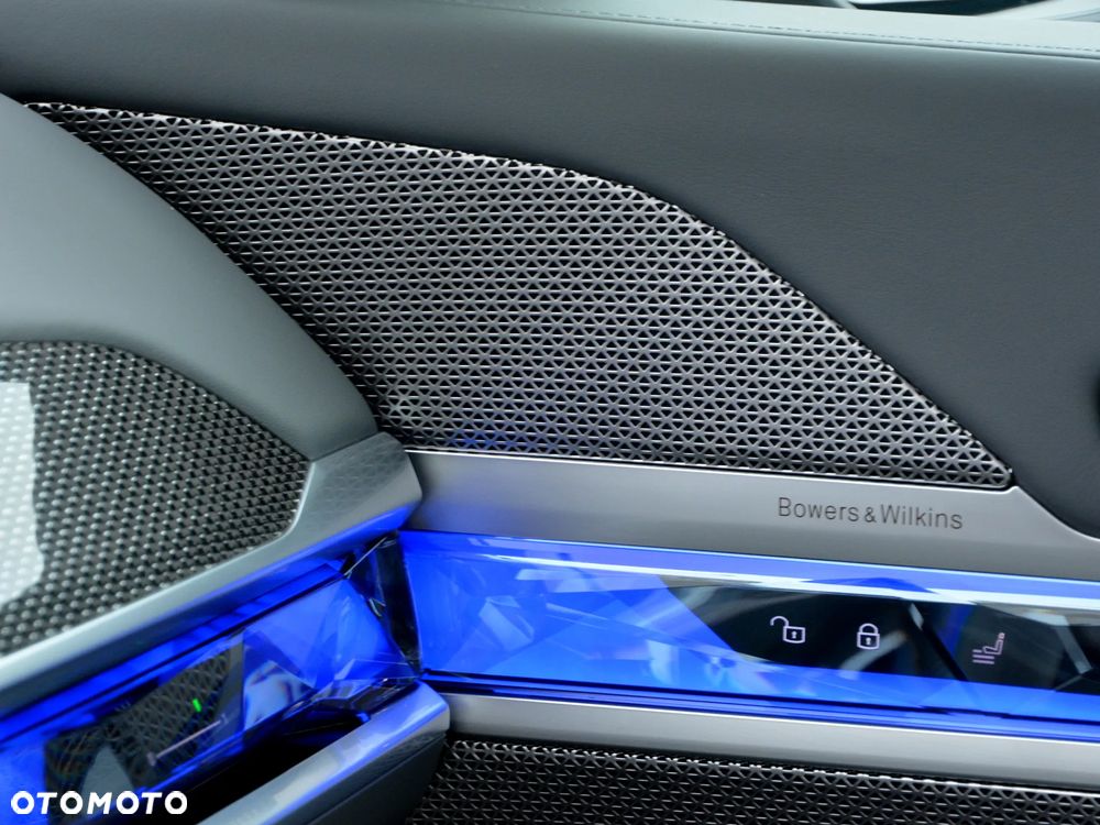 BMW Seria 7 740d xDrive mHEV sport - 26