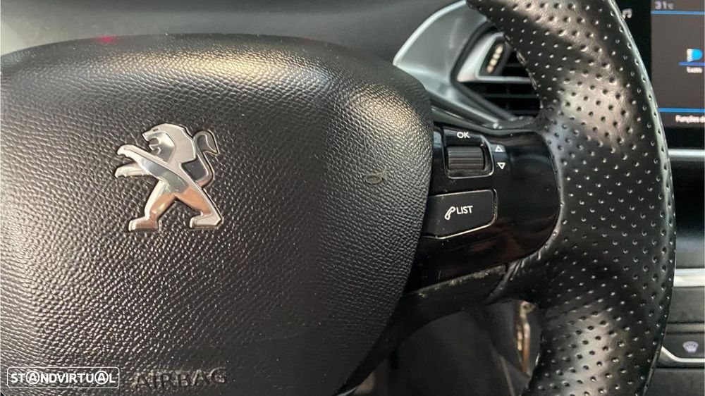 Peugeot 308 SW BlueHDi 100 Stop & Start Active - 35