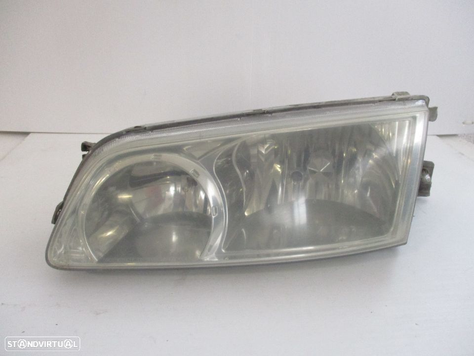 Farol Optica Frente Esquerdo Hyundai H1 2002 A 2005 - 2