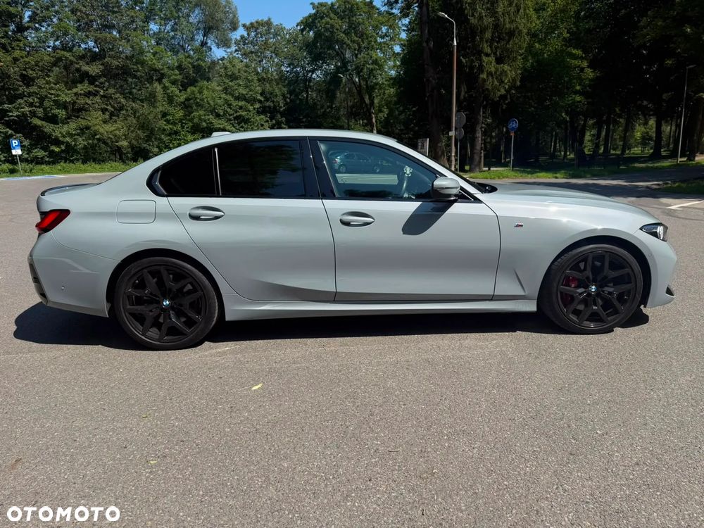 BMW Seria 3 330i xDrive M Sport - 4