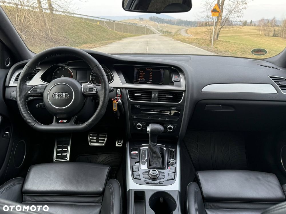 Audi A4 Avant 2.0 TDI DPF multitronic S line Sportpaket - 16
