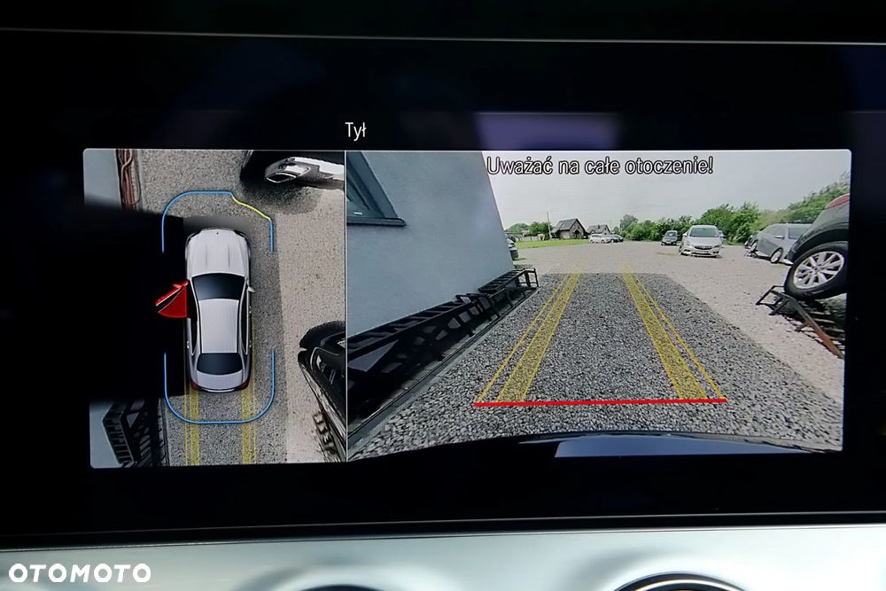 Mercedes-Benz Klasa E 220 d 4-Matic 9G-TRONIC - 35