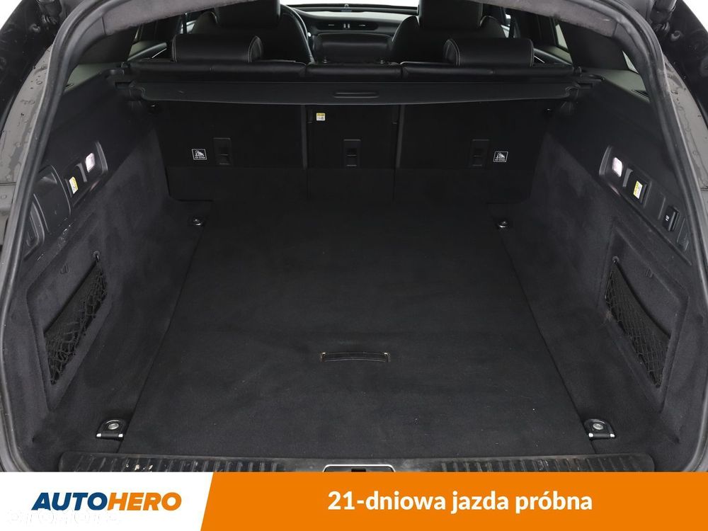 Jaguar XF 2.0 i4D R-Sport - 18