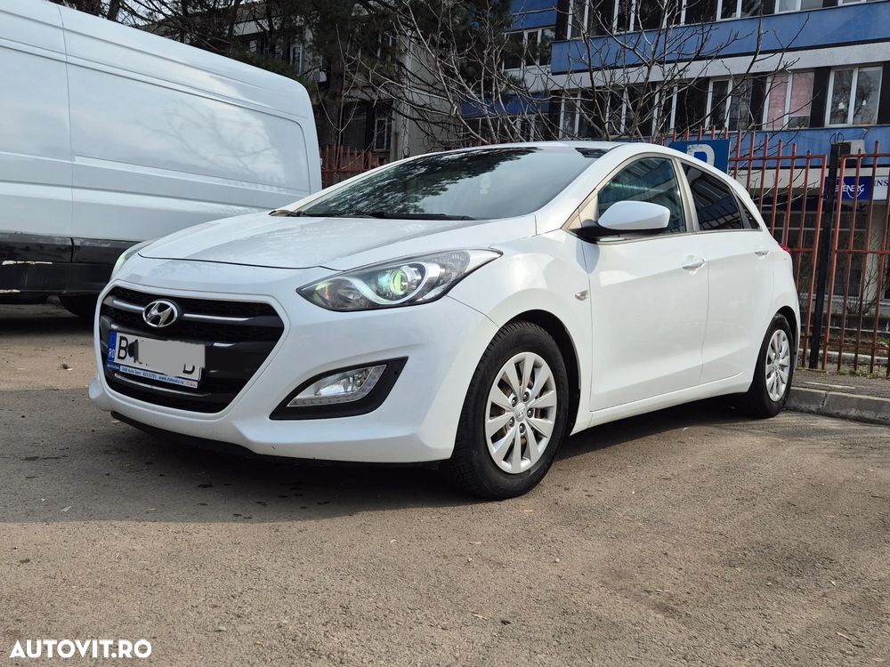 Hyundai i30 1.4 CRDi DPF 5DR Comfort - 4