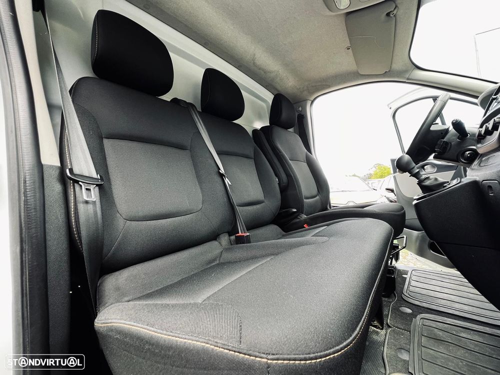 Renault Trafic 1.6 dCi L2H1 1.2T SS - 26