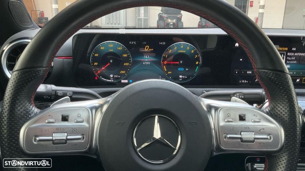 Mercedes-Benz A 250 e 8G-DCT AMG Line - 3