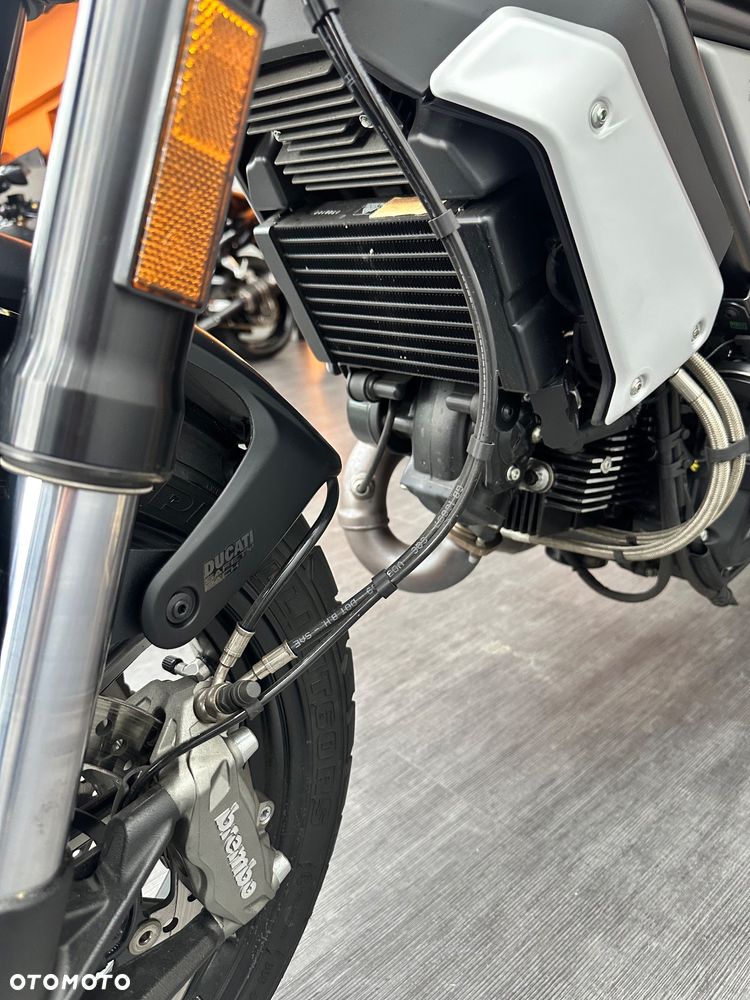 Ducati Scrambler - 22