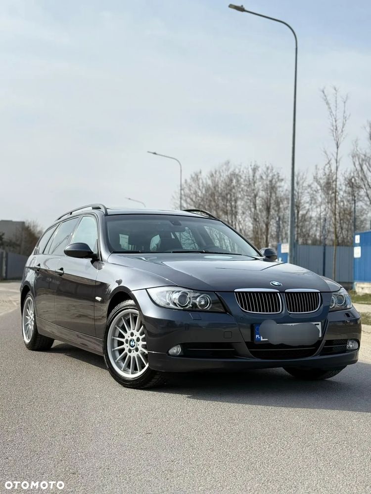 BMW Seria 3 330xi - 4