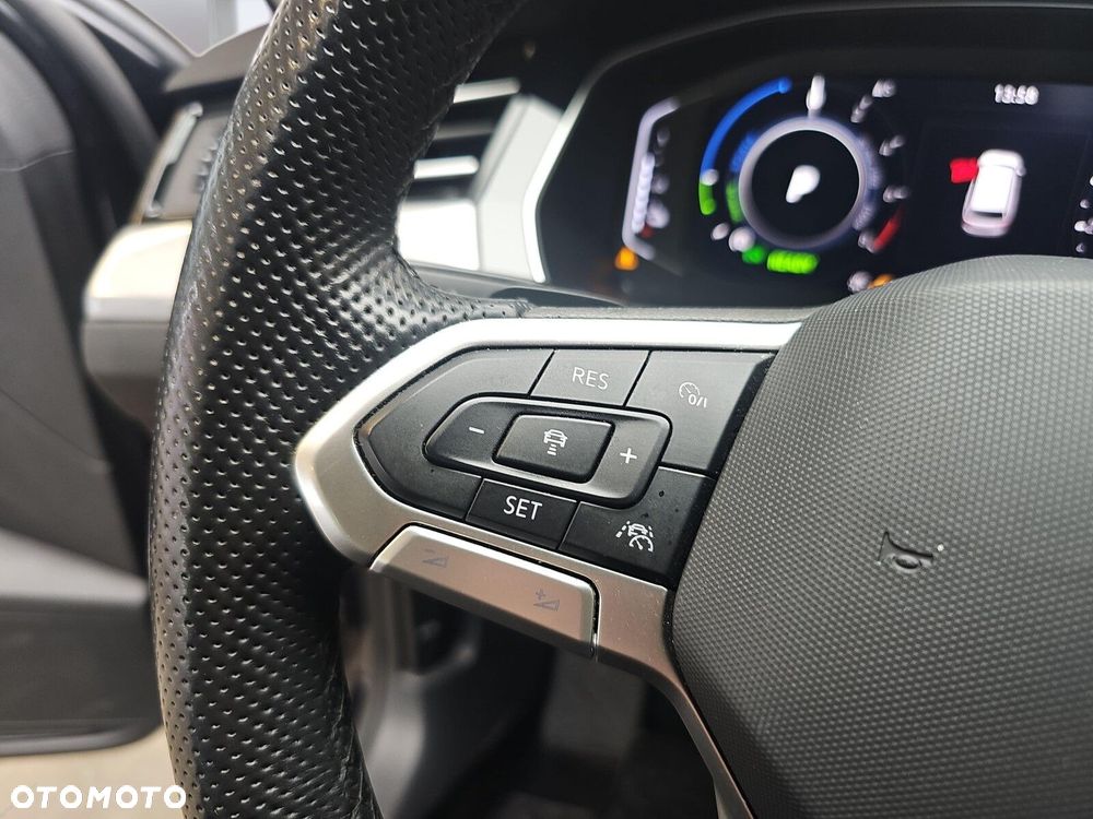 Volkswagen Passat Variant 1.4 TSI Plug-In Hybrid GTE DSG - 14