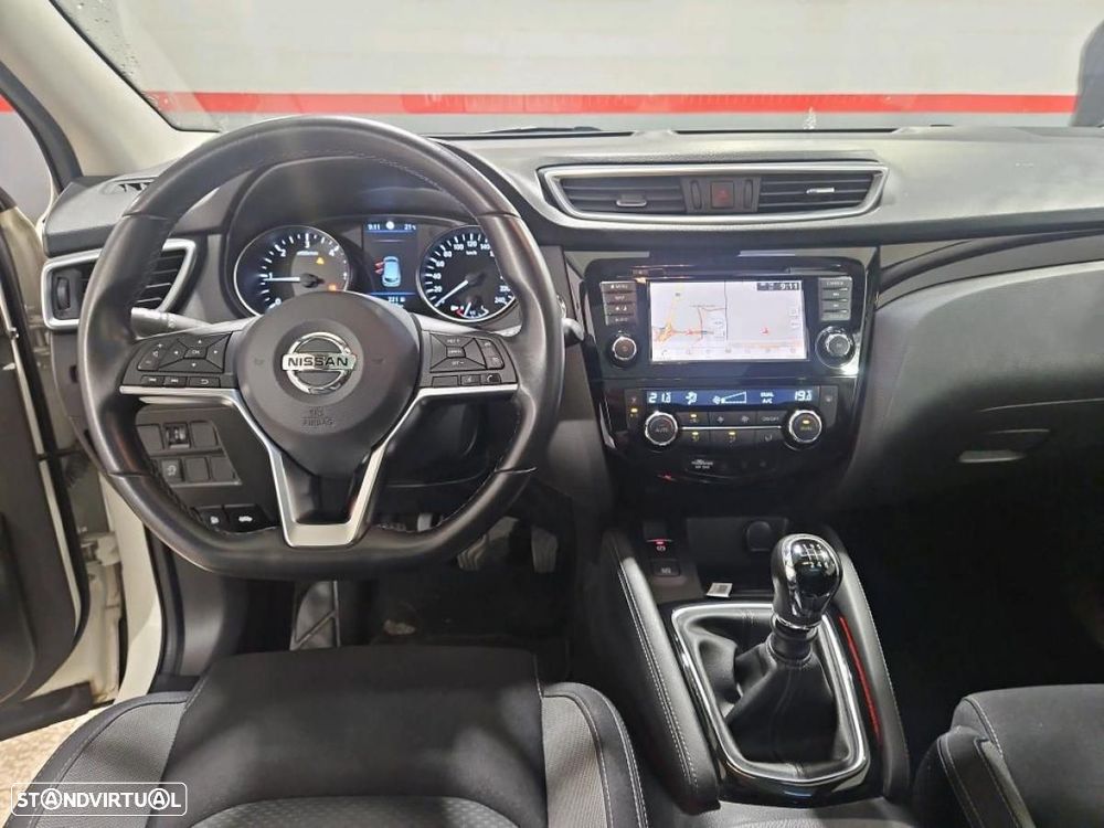 Nissan Qashqai 1.5 dCi N-Connecta J18 - 7