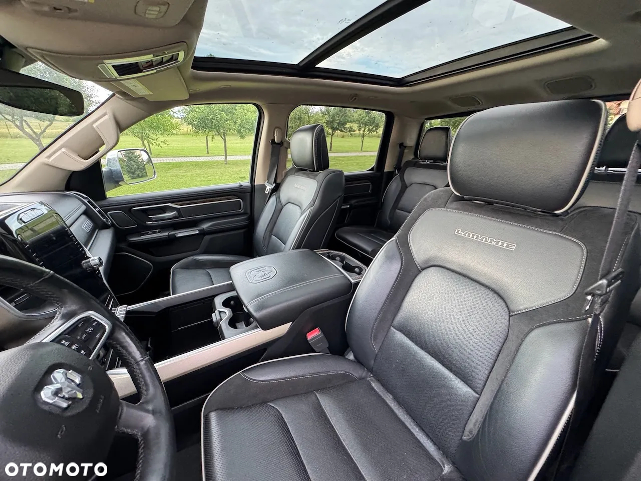 RAM 1500 Crew Cab Laramie - 28
