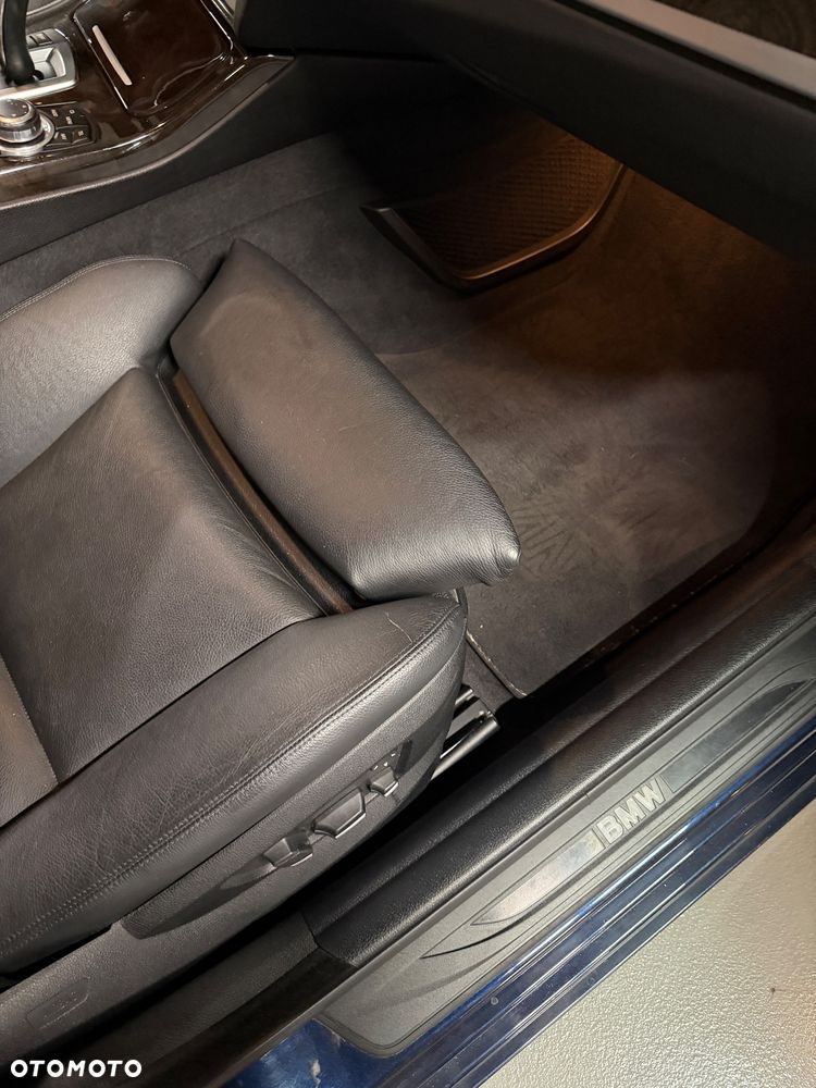 BMW Seria 5 535i xDrive - 30