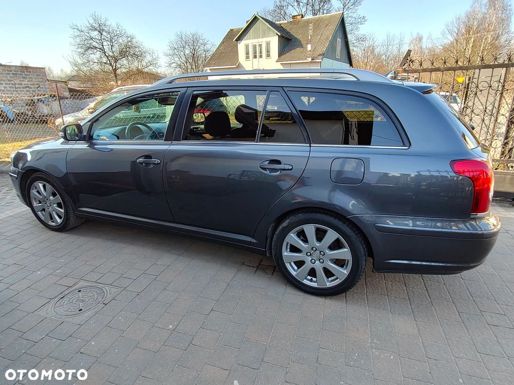 Toyota Avensis 2.0 D-4D Sol plus+NAVI - 8