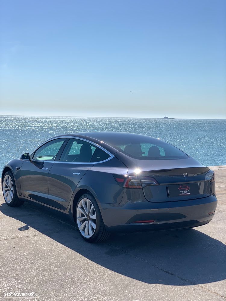 Tesla Model 3 Standard Range Plus RWD - 1