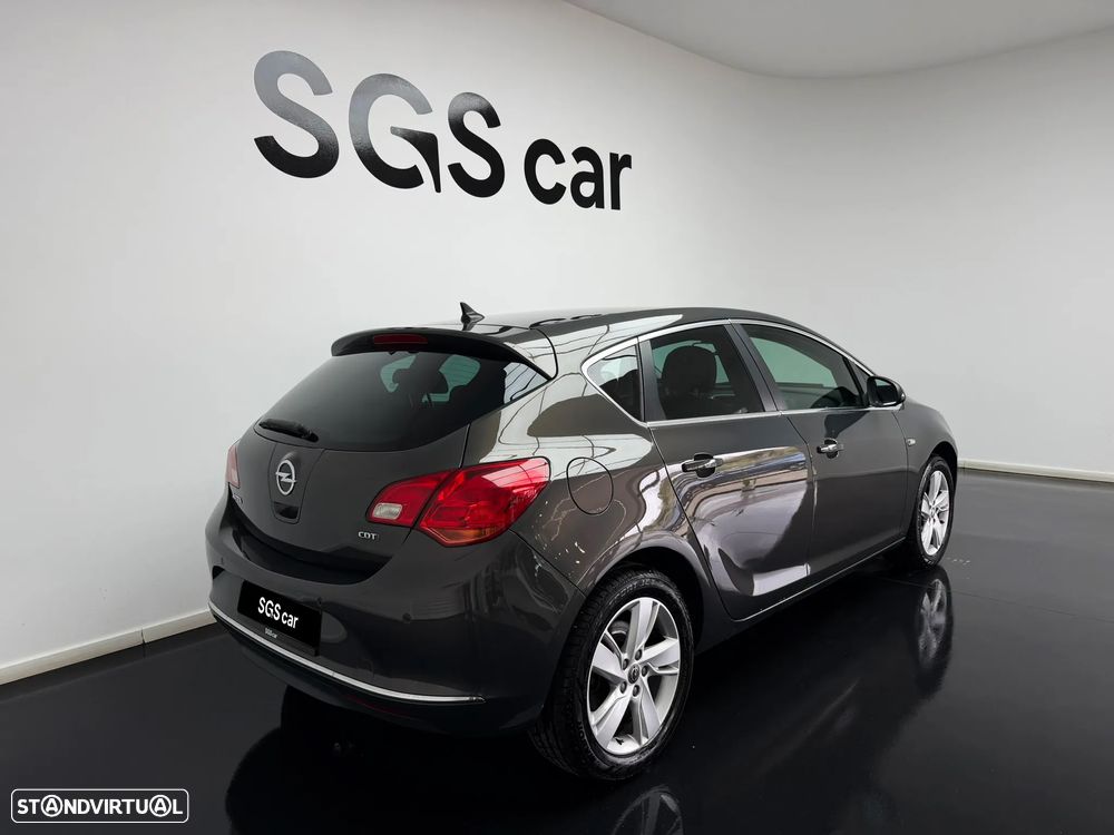 Opel Astra 1.6 CDTI Executive S/S J18 - 4