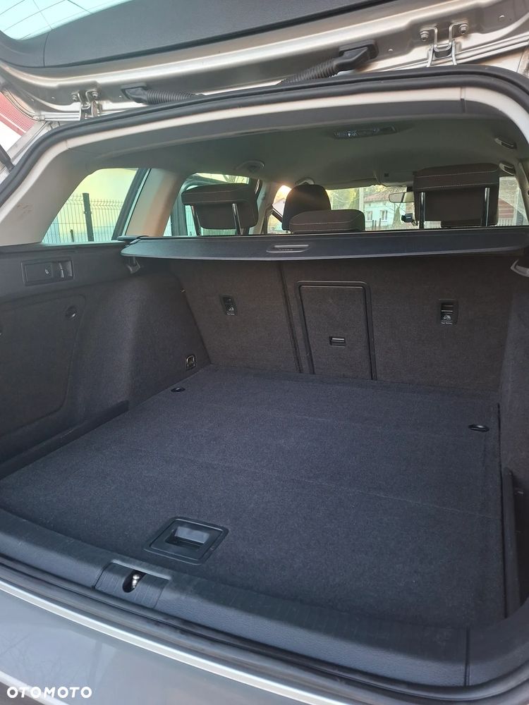 Volkswagen Golf 1.6 TDI BMT Comfortline - 31