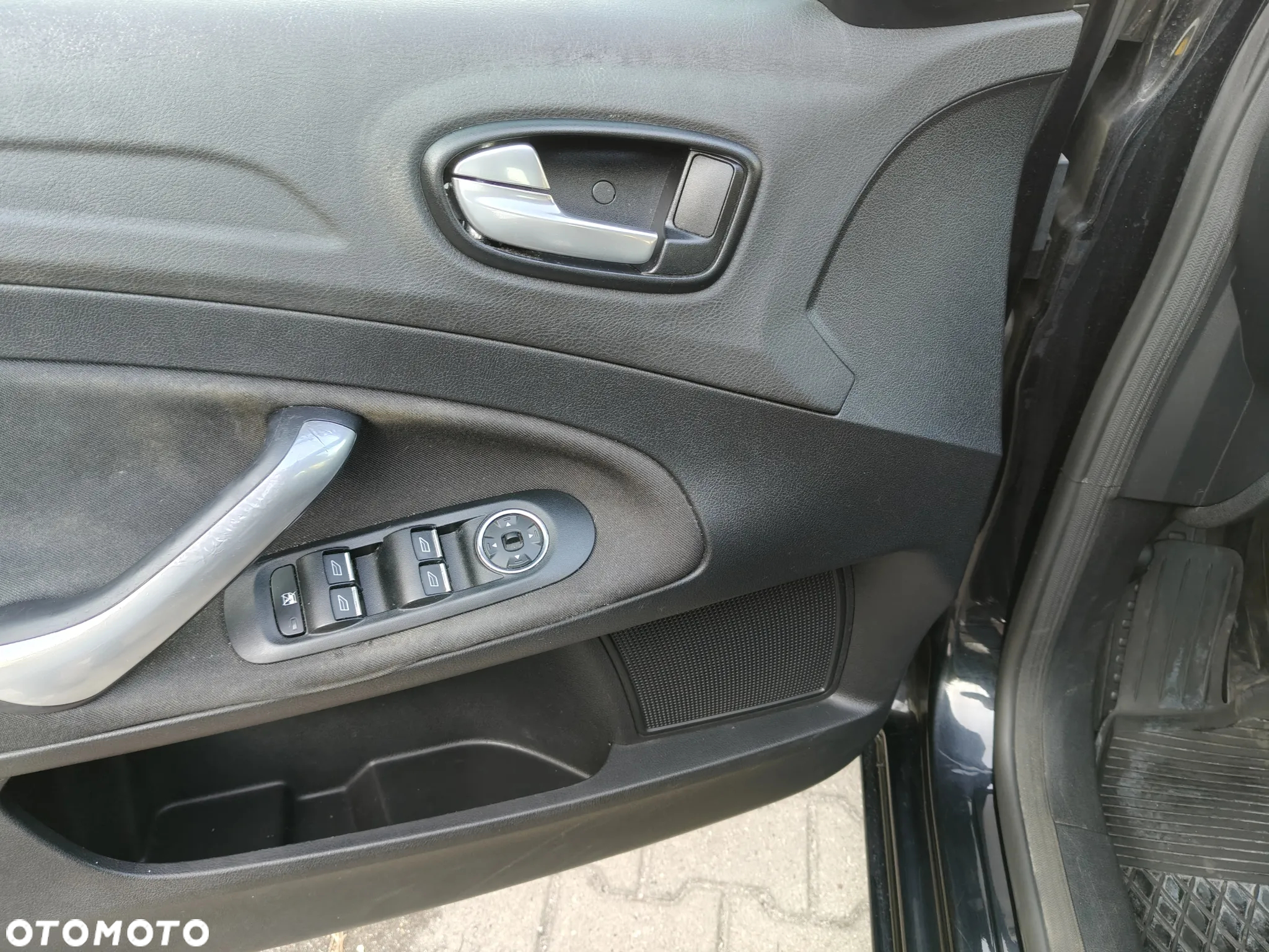 Ford Mondeo 1.6 Trend - 10