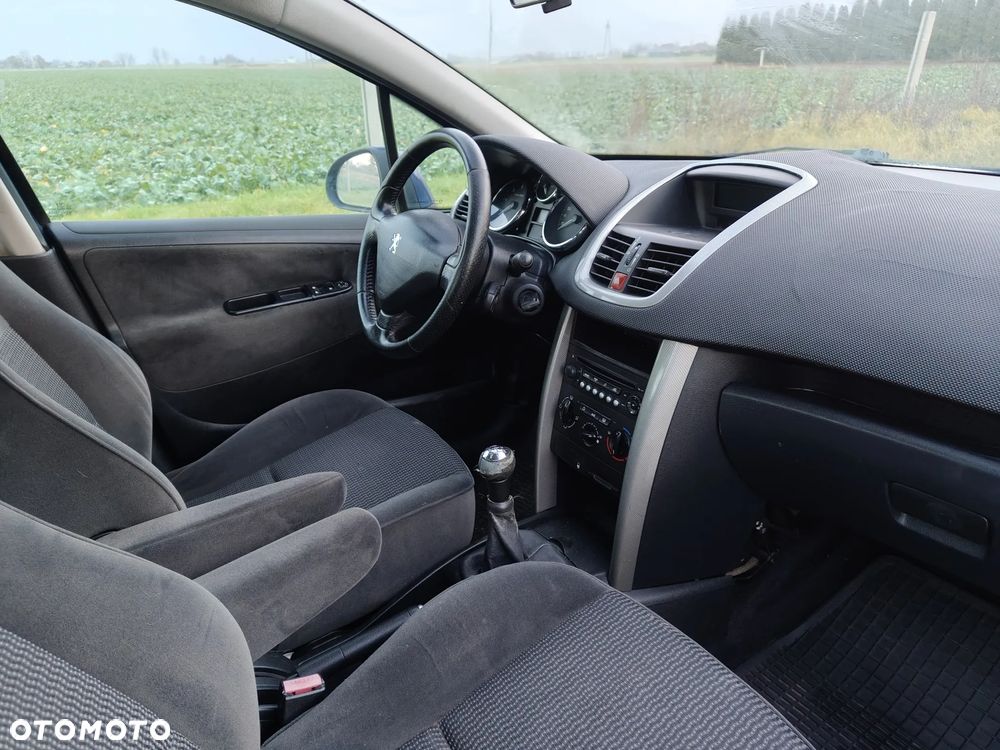 Peugeot 207 1.6 HDi Presence - 7