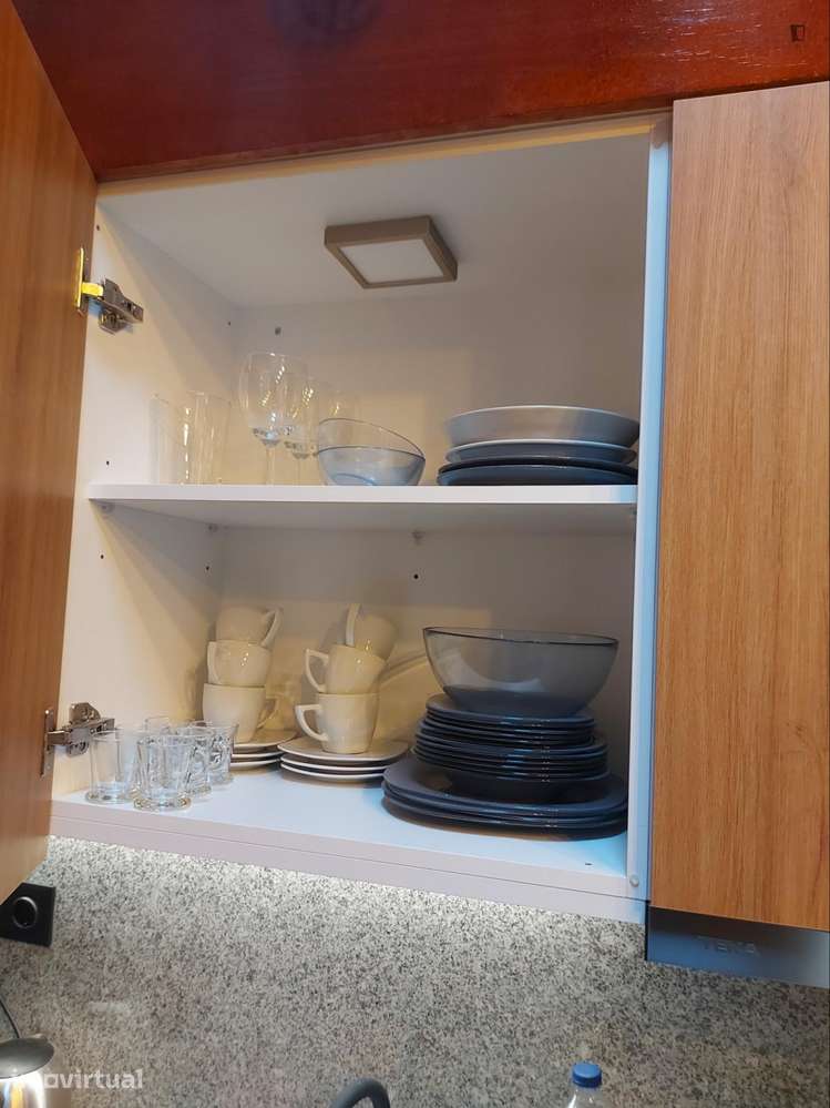 Casa com 2 quartos - localizado em Lordelo do Ouro Porto - Grande imagem: 5/16